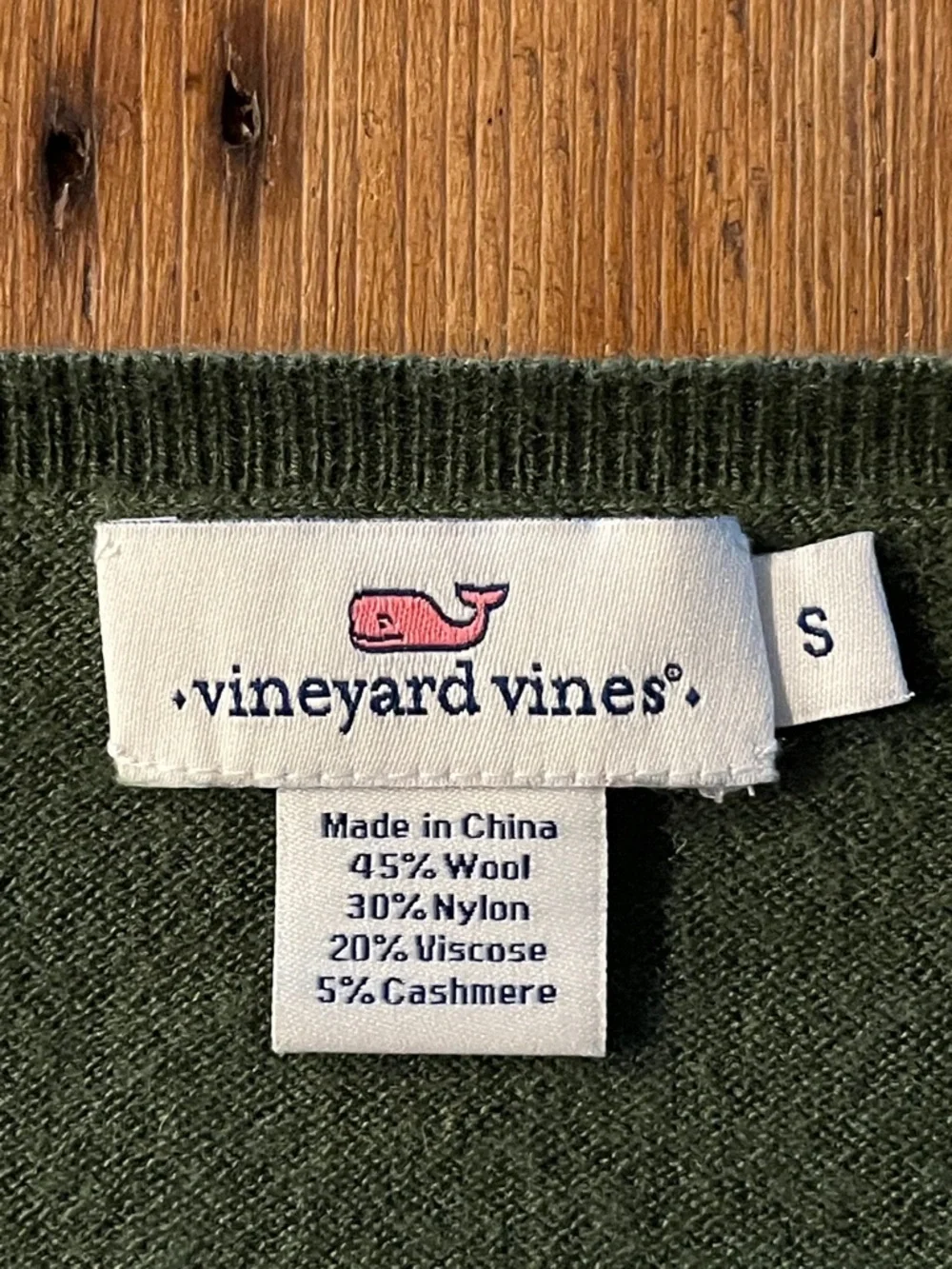 Vineyard Vines Wool Cashmere V-Neck Sweater Olive Green Men’s S